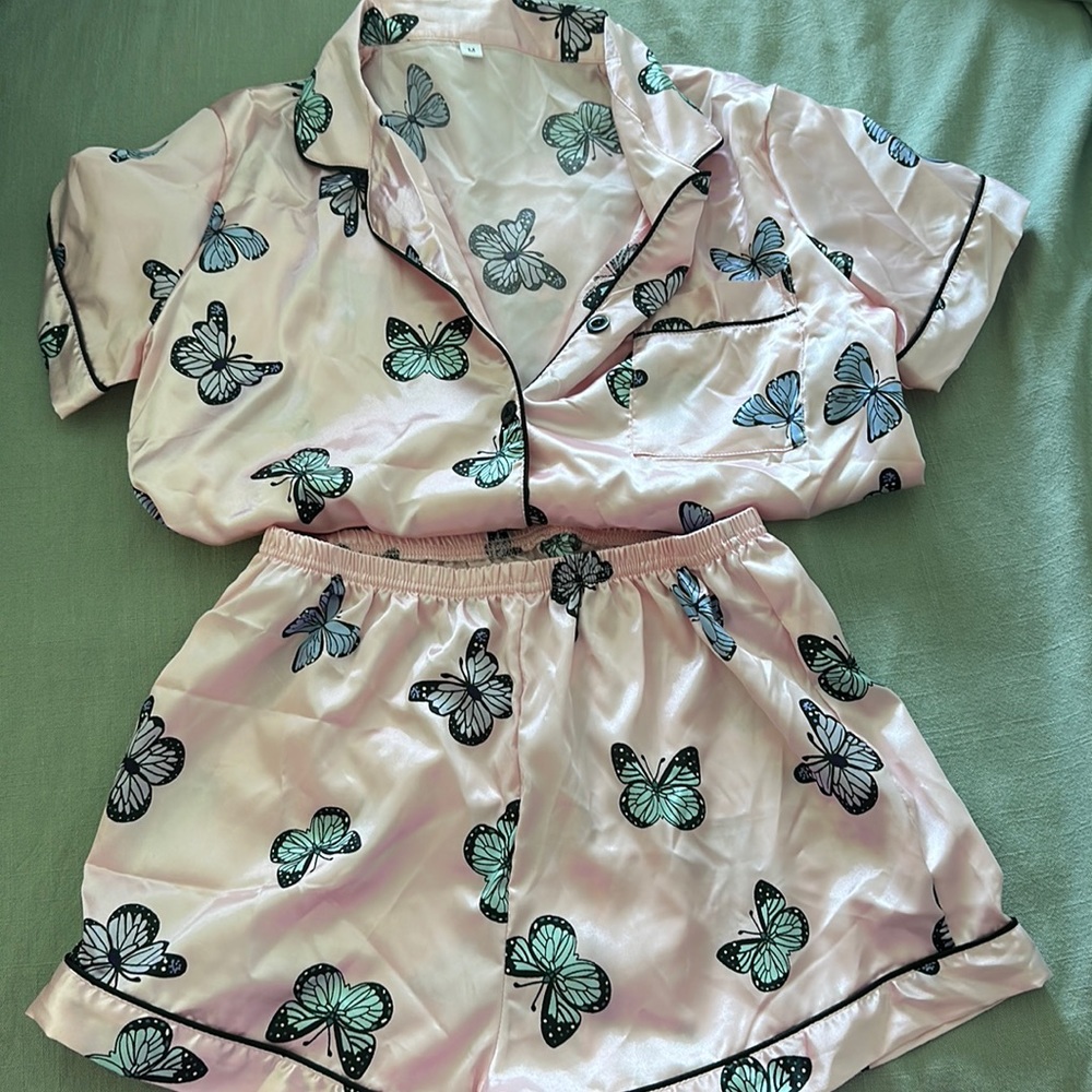 Women’s butterfly pjs